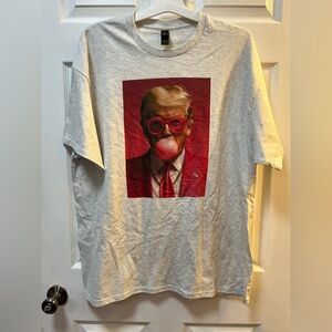 Womens Trump Bubblegum T-Shirt. Size XL.